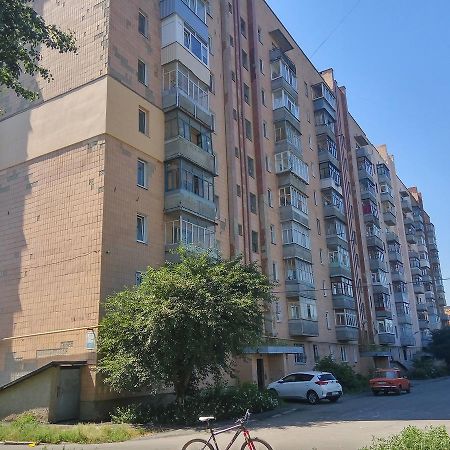 Scandinavian Poltava Apartments With 2 Rooms, 3 Beds 1 Sofa Eksteriør bilde
