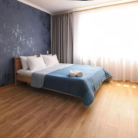 Scandinavian Poltava Apartments With 2 Rooms, 3 Beds 1 Sofa Eksteriør bilde