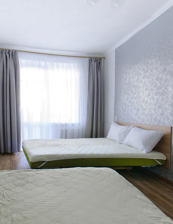 Scandinavian Poltava Apartments With 2 Rooms, 3 Beds 1 Sofa Eksteriør bilde
