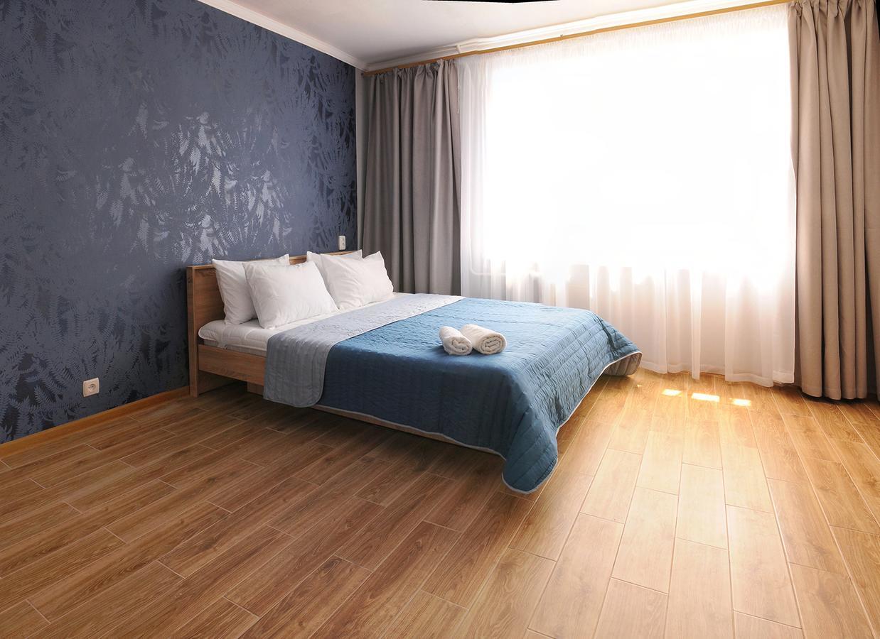 Scandinavian Poltava Apartments With 2 Rooms, 3 Beds 1 Sofa Eksteriør bilde